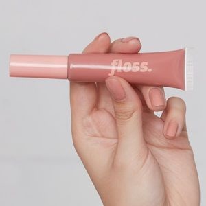 Floss lipgloss in LAX